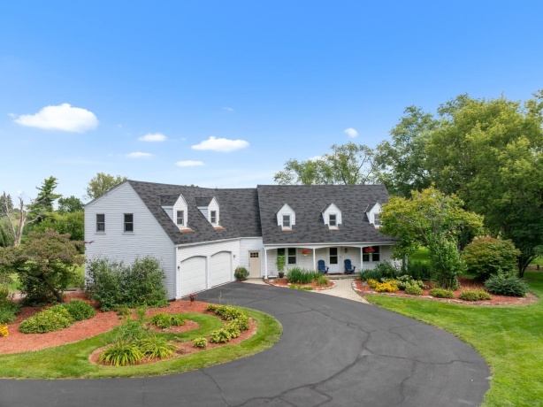 7879 Newburg, ROCKFORD, Illinois 61108, 3 Bedrooms Bedrooms, ,2 BathroomsBathrooms,House,For Sale,Newburg,202505596