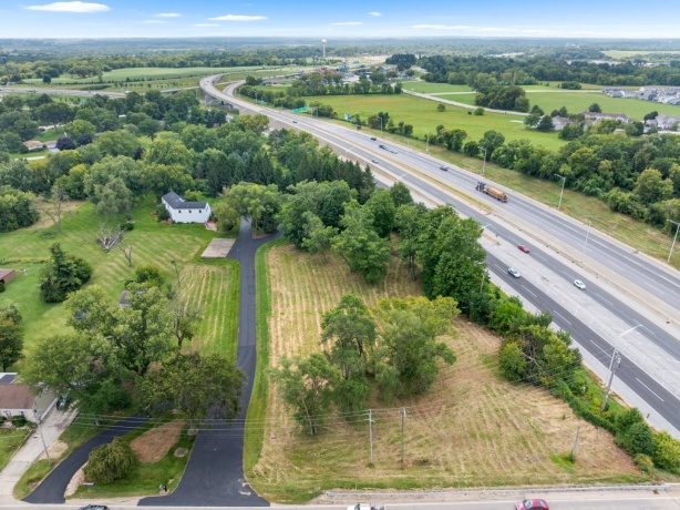 7879 Newburg, ROCKFORD, Illinois 61108, 3 Bedrooms Bedrooms, ,2 BathroomsBathrooms,House,For Sale,Newburg,202505596