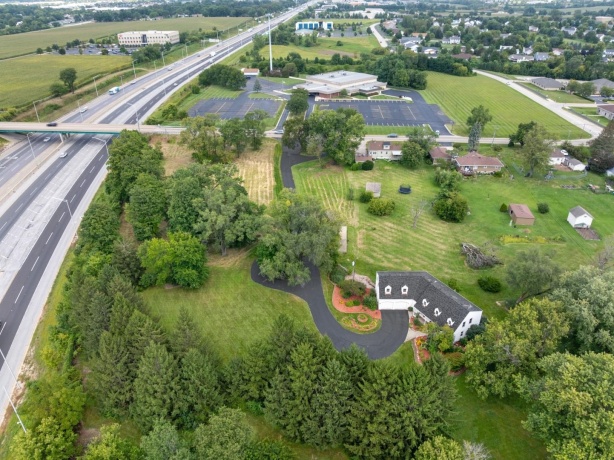 7879 Newburg, ROCKFORD, Illinois 61108, 3 Bedrooms Bedrooms, ,2 BathroomsBathrooms,House,For Sale,Newburg,202505596