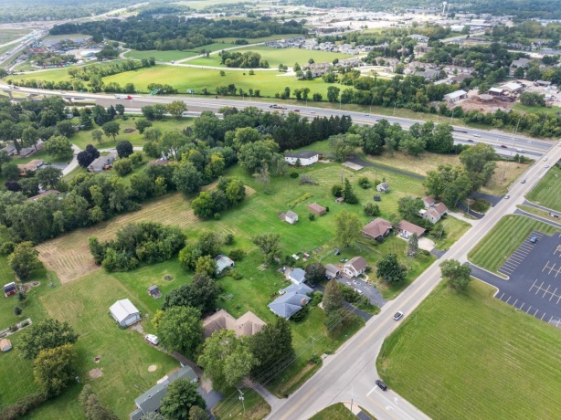 7879 Newburg, ROCKFORD, Illinois 61108, 3 Bedrooms Bedrooms, ,2 BathroomsBathrooms,House,For Sale,Newburg,202505596