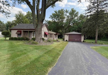 5453 Grove, ROSCOE, Illinois 61073, 3 Bedrooms Bedrooms, ,1 BathroomBathrooms,House,For Sale,Grove,202505604