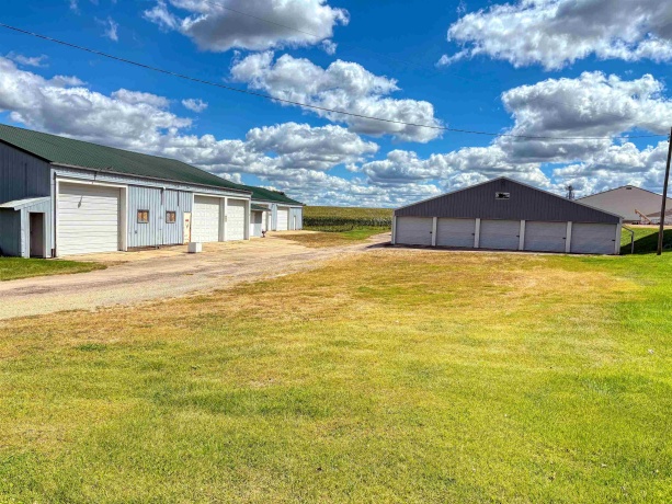 200-208 North, PEARL CITY, Illinois 61062, ,Commercial,For Sale,North,202505607