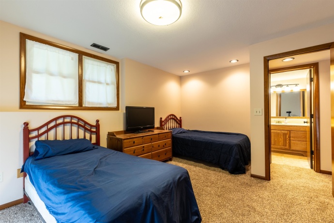 14 Timberon, GALENA, Illinois 61036, 2 Bedrooms Bedrooms, ,2 BathroomsBathrooms,House,For Sale,Timberon,202505611