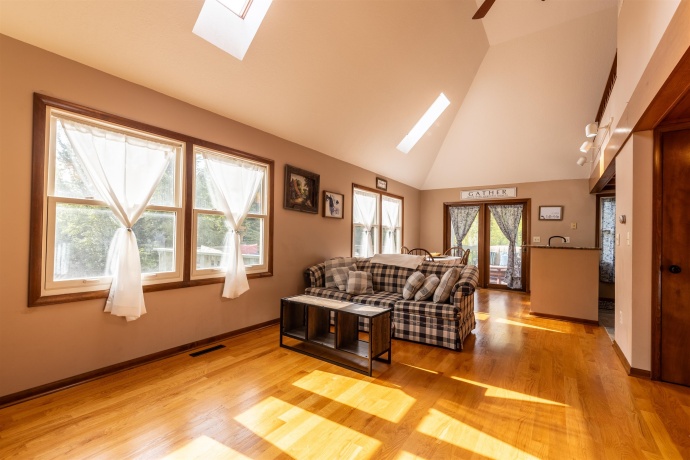 14 Timberon, GALENA, Illinois 61036, 2 Bedrooms Bedrooms, ,2 BathroomsBathrooms,House,For Sale,Timberon,202505611