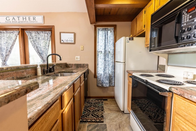 14 Timberon, GALENA, Illinois 61036, 2 Bedrooms Bedrooms, ,2 BathroomsBathrooms,House,For Sale,Timberon,202505611