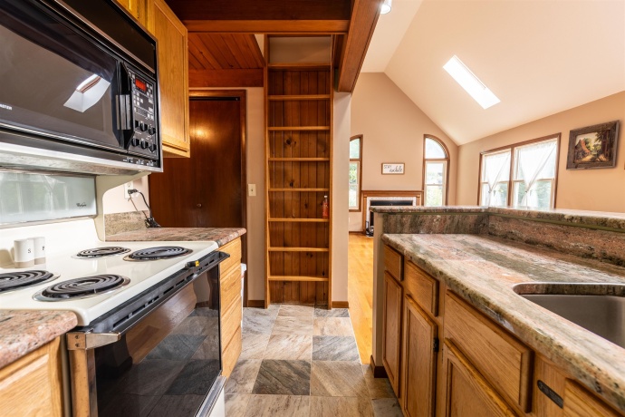 14 Timberon, GALENA, Illinois 61036, 2 Bedrooms Bedrooms, ,2 BathroomsBathrooms,House,For Sale,Timberon,202505611