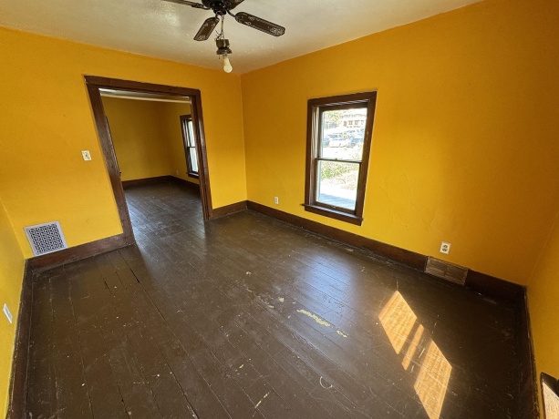 708 Bowen, SAVANNA, Illinois 61074, 3 Bedrooms Bedrooms, ,2 BathroomsBathrooms,House,For Sale,Bowen,202505616