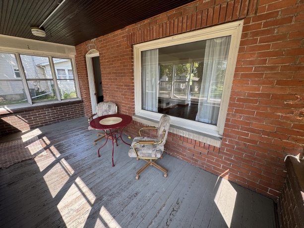 708 Bowen, SAVANNA, Illinois 61074, 3 Bedrooms Bedrooms, ,2 BathroomsBathrooms,House,For Sale,Bowen,202505616