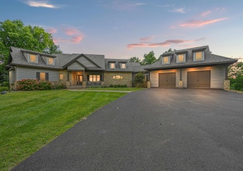 19 Cedar Rim, GALENA, Illinois 61036, 5 Bedrooms Bedrooms, ,4 BathroomsBathrooms,House,For Sale,Cedar Rim,202505628