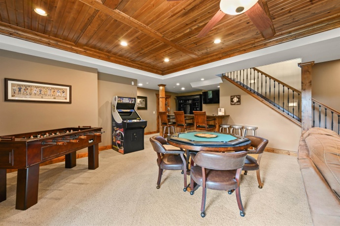 19 Cedar Rim, GALENA, Illinois 61036, 5 Bedrooms Bedrooms, ,4 BathroomsBathrooms,House,For Sale,Cedar Rim,202505628