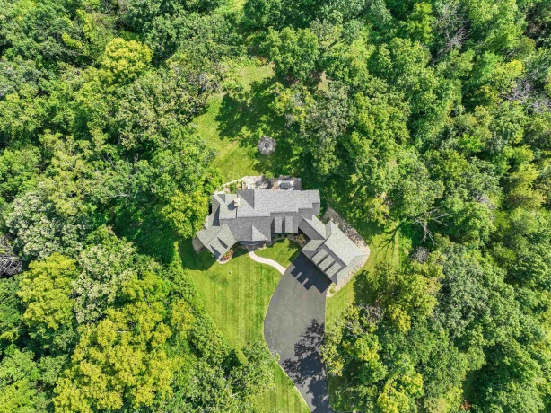 19 Cedar Rim, GALENA, Illinois 61036, 5 Bedrooms Bedrooms, ,4 BathroomsBathrooms,House,For Sale,Cedar Rim,202505628