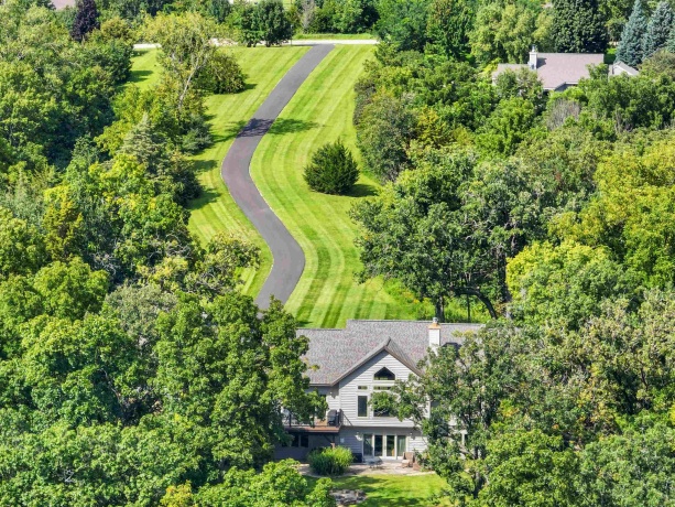 19 Cedar Rim, GALENA, Illinois 61036, 5 Bedrooms Bedrooms, ,4 BathroomsBathrooms,House,For Sale,Cedar Rim,202505628