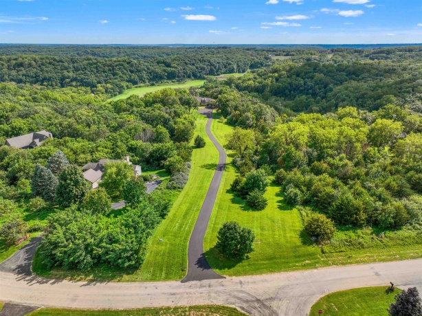 19 Cedar Rim, GALENA, Illinois 61036, 5 Bedrooms Bedrooms, ,4 BathroomsBathrooms,House,For Sale,Cedar Rim,202505628