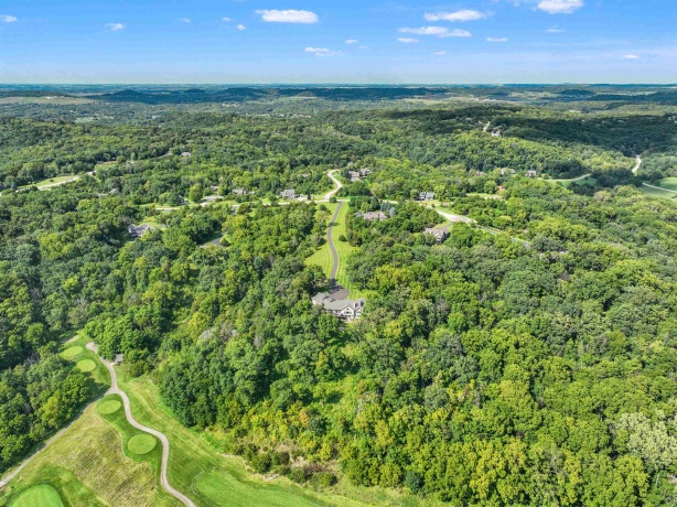 19 Cedar Rim, GALENA, Illinois 61036, 5 Bedrooms Bedrooms, ,4 BathroomsBathrooms,House,For Sale,Cedar Rim,202505628