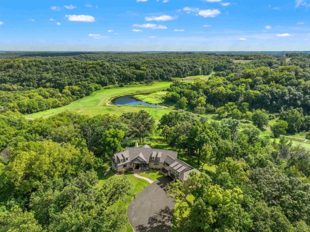 19 Cedar Rim, GALENA, Illinois 61036, 5 Bedrooms Bedrooms, ,4 BathroomsBathrooms,House,For Sale,Cedar Rim,202505628