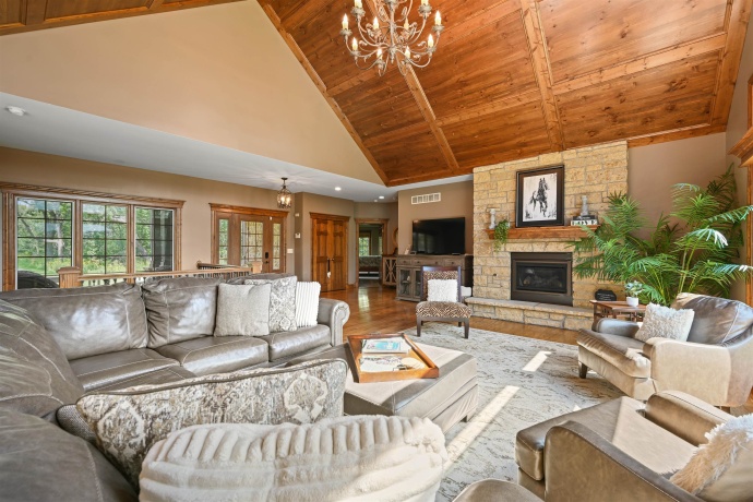 19 Cedar Rim, GALENA, Illinois 61036, 5 Bedrooms Bedrooms, ,4 BathroomsBathrooms,House,For Sale,Cedar Rim,202505628