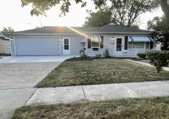 6320 Walker, LOVES PARK, Illinois 61111, 3 Bedrooms Bedrooms, ,2 BathroomsBathrooms,House,For Sale,Walker,202505638