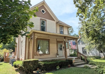 207 Lincoln, MOUNT MORRIS, Illinois 61054, 4 Bedrooms Bedrooms, ,1 BathroomBathrooms,House,For Sale,Lincoln,202505639