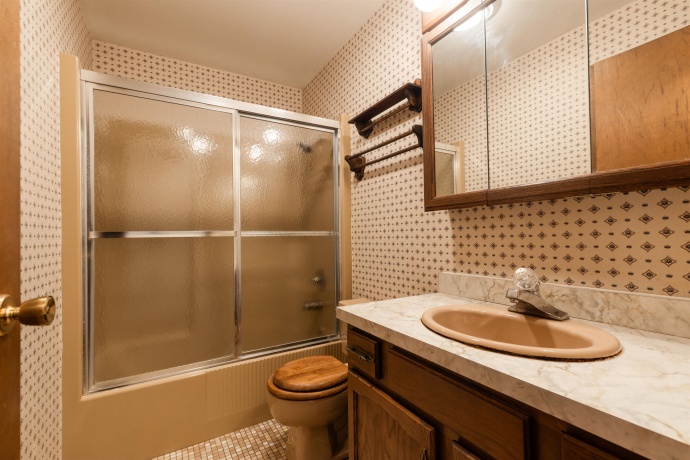 6 Ironwood, GALENA, Illinois 61036, 3 Bedrooms Bedrooms, ,2 BathroomsBathrooms,House,For Sale,Ironwood,202505648