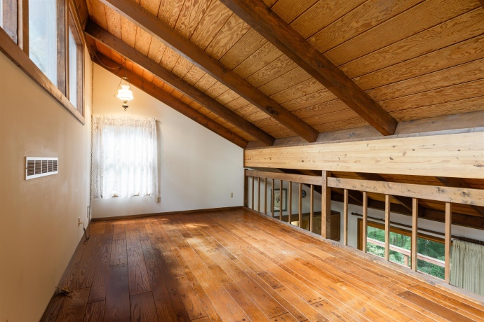 6 Ironwood, GALENA, Illinois 61036, 3 Bedrooms Bedrooms, ,2 BathroomsBathrooms,House,For Sale,Ironwood,202505648