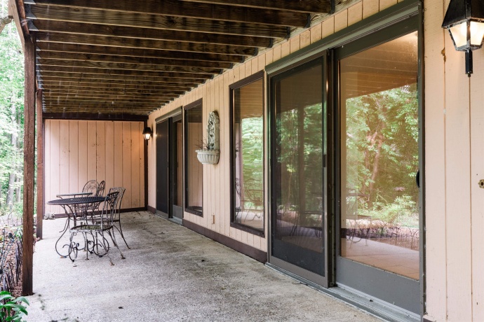 6 Ironwood, GALENA, Illinois 61036, 3 Bedrooms Bedrooms, ,2 BathroomsBathrooms,House,For Sale,Ironwood,202505648