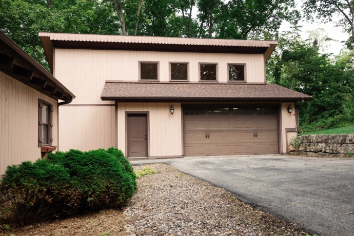 6 Ironwood, GALENA, Illinois 61036, 3 Bedrooms Bedrooms, ,2 BathroomsBathrooms,House,For Sale,Ironwood,202505648