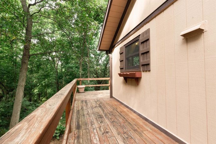 6 Ironwood, GALENA, Illinois 61036, 3 Bedrooms Bedrooms, ,2 BathroomsBathrooms,House,For Sale,Ironwood,202505648