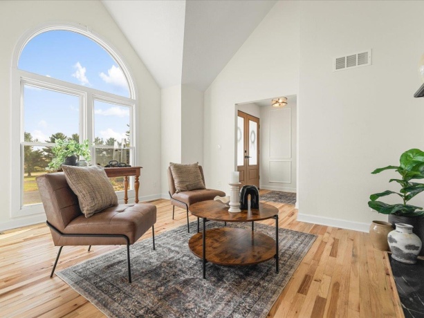 9281 Auburn, WINNEBAGO, Illinois 61088, 6 Bedrooms Bedrooms, ,5 BathroomsBathrooms,House,For Sale,Auburn,202505653