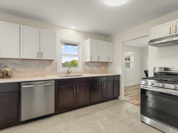 9281 Auburn, WINNEBAGO, Illinois 61088, 6 Bedrooms Bedrooms, ,5 BathroomsBathrooms,House,For Sale,Auburn,202505653