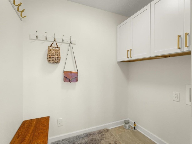 9281 Auburn, WINNEBAGO, Illinois 61088, 6 Bedrooms Bedrooms, ,5 BathroomsBathrooms,House,For Sale,Auburn,202505653