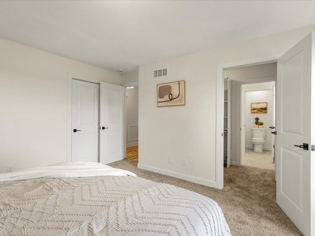 9281 Auburn, WINNEBAGO, Illinois 61088, 6 Bedrooms Bedrooms, ,5 BathroomsBathrooms,House,For Sale,Auburn,202505653