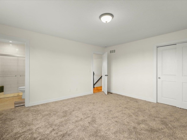 9281 Auburn, WINNEBAGO, Illinois 61088, 6 Bedrooms Bedrooms, ,5 BathroomsBathrooms,House,For Sale,Auburn,202505653