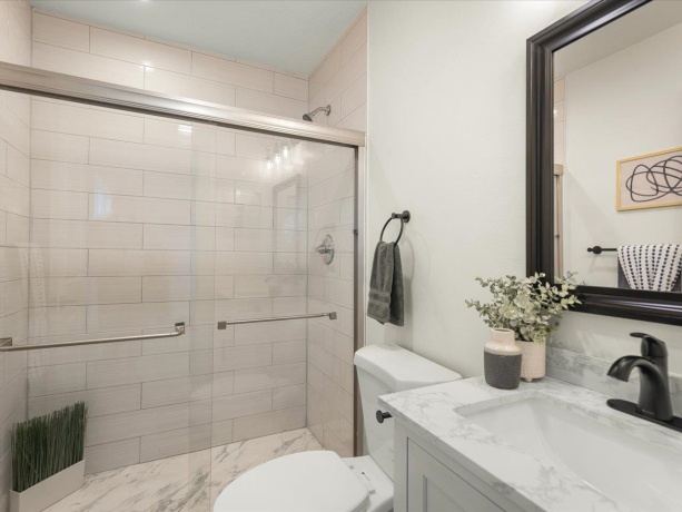 9281 Auburn, WINNEBAGO, Illinois 61088, 6 Bedrooms Bedrooms, ,5 BathroomsBathrooms,House,For Sale,Auburn,202505653