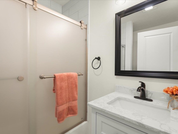 9281 Auburn, WINNEBAGO, Illinois 61088, 6 Bedrooms Bedrooms, ,5 BathroomsBathrooms,House,For Sale,Auburn,202505653