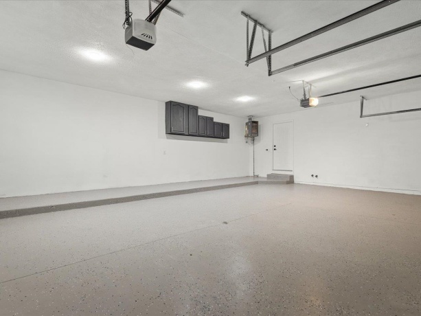 9281 Auburn, WINNEBAGO, Illinois 61088, 6 Bedrooms Bedrooms, ,5 BathroomsBathrooms,House,For Sale,Auburn,202505653