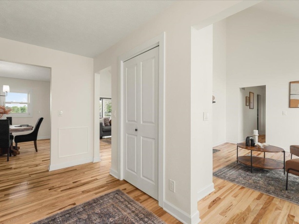 9281 Auburn, WINNEBAGO, Illinois 61088, 6 Bedrooms Bedrooms, ,5 BathroomsBathrooms,House,For Sale,Auburn,202505653