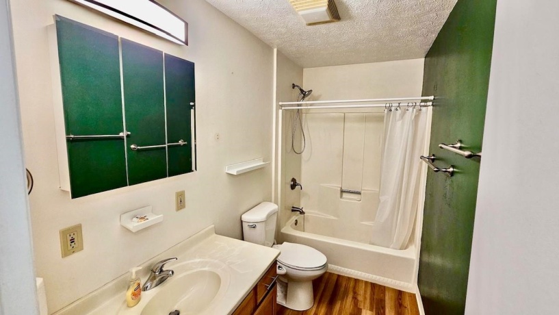 4724 Illinois, LOVES PARK, Illinois 61111, 4 Bedrooms Bedrooms, ,2 BathroomsBathrooms,House,For Sale,Illinois,202505654