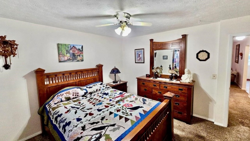 4724 Illinois, LOVES PARK, Illinois 61111, 4 Bedrooms Bedrooms, ,2 BathroomsBathrooms,House,For Sale,Illinois,202505654