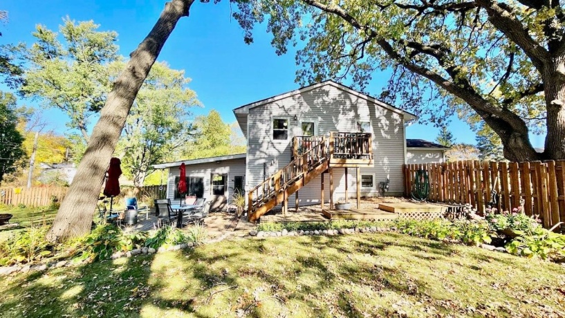 4724 Illinois, LOVES PARK, Illinois 61111, 4 Bedrooms Bedrooms, ,2 BathroomsBathrooms,House,For Sale,Illinois,202505654