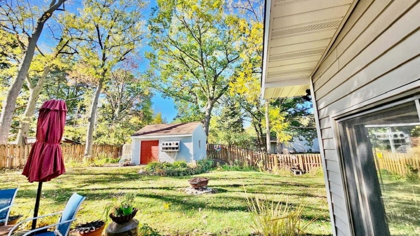 4724 Illinois, LOVES PARK, Illinois 61111, 4 Bedrooms Bedrooms, ,2 BathroomsBathrooms,House,For Sale,Illinois,202505654