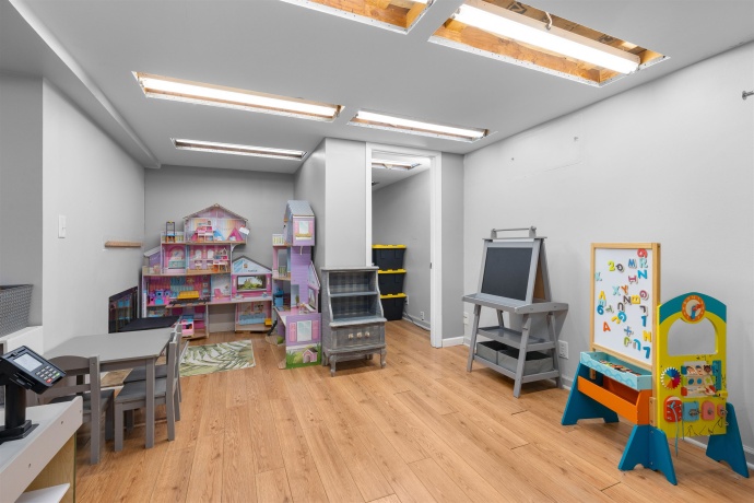 4097 Oaklane, ROCKFORD, Illinois 61109, 3 Bedrooms Bedrooms, ,2 BathroomsBathrooms,House,For Sale,Oaklane,202505655