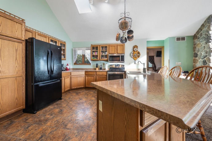 12349 IL Rte 78, MOUNT CARROLL, Illinois 61053, 4 Bedrooms Bedrooms, ,3 BathroomsBathrooms,House,For Sale,IL Rte 78,202505665