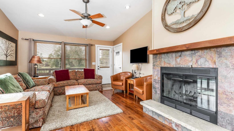 2 Sunbow, GALENA, Illinois 61036, 2 Bedrooms Bedrooms, ,2 BathroomsBathrooms,House,For Sale,Sunbow,202505666