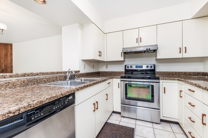 A17 Long Bay Point, GALENA, Illinois 61036, 1 Bedroom Bedrooms, ,1 BathroomBathrooms,Condominium,For Sale,Long Bay Point,202505700