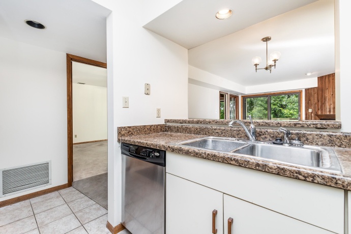 A17 Long Bay Point, GALENA, Illinois 61036, 1 Bedroom Bedrooms, ,1 BathroomBathrooms,Condominium,For Sale,Long Bay Point,202505700