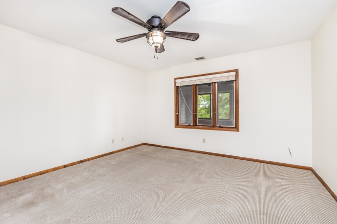 A17 Long Bay Point, GALENA, Illinois 61036, 1 Bedroom Bedrooms, ,1 BathroomBathrooms,Condominium,For Sale,Long Bay Point,202505700