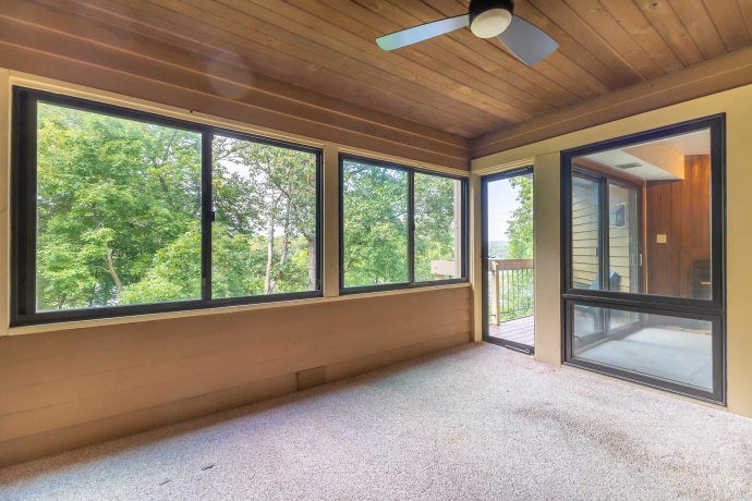 A17 Long Bay Point, GALENA, Illinois 61036, 1 Bedroom Bedrooms, ,1 BathroomBathrooms,Condominium,For Sale,Long Bay Point,202505700