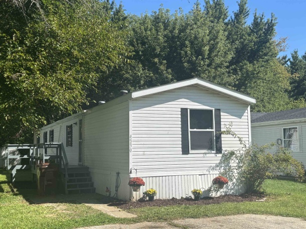 4530 Harris, POPLAR GROVE, Illinois 61065, 2 Bedrooms Bedrooms, ,2 BathroomsBathrooms,House,For Sale,Harris,202505705