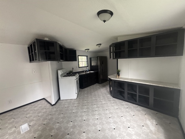 4530 Harris, POPLAR GROVE, Illinois 61065, 2 Bedrooms Bedrooms, ,2 BathroomsBathrooms,House,For Sale,Harris,202505705