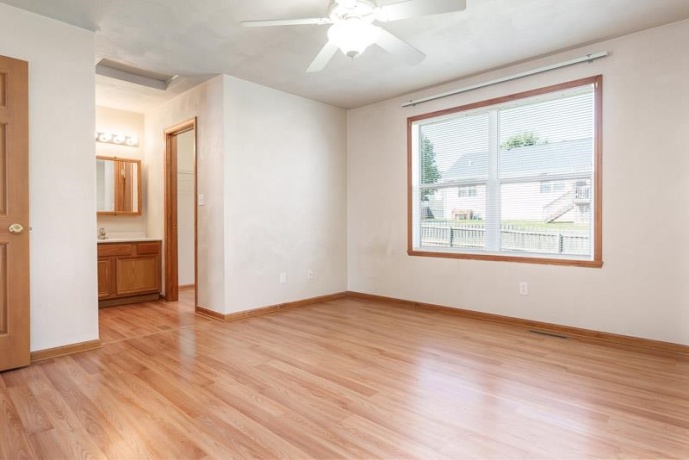 3056 HAMLIN, MACHESNEY PARK, Illinois 61115, 3 Bedrooms Bedrooms, ,2 BathroomsBathrooms,House,For Sale,HAMLIN,202505709